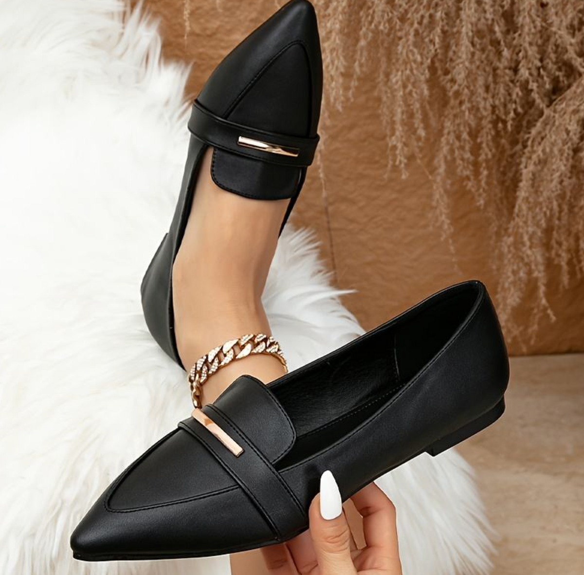 Women’s Elegant Flat Shoes